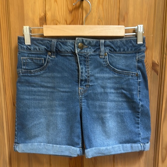 d. jeans Pants - Denim Blue Women's Shorts